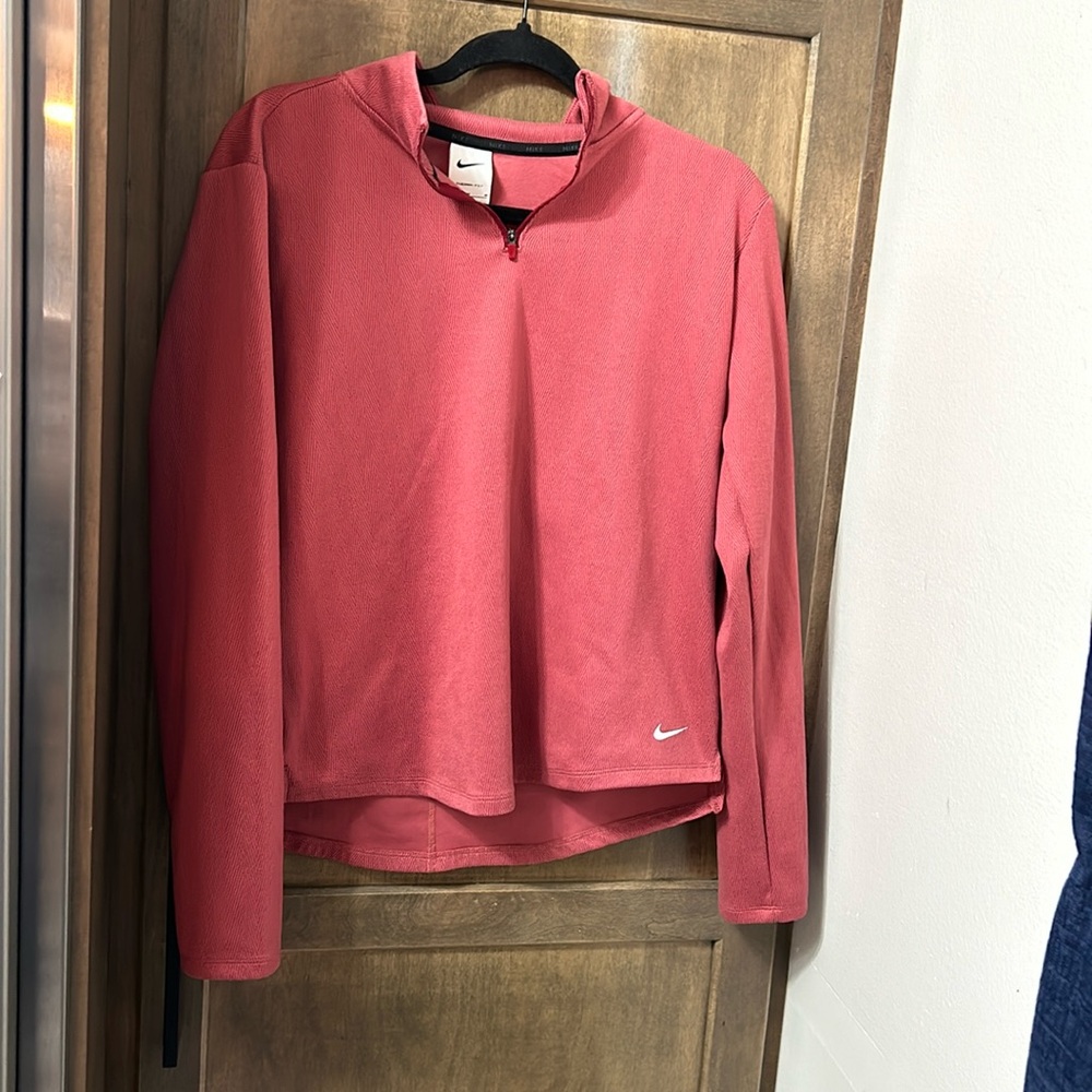 Nikes athletic sweater, red size medium